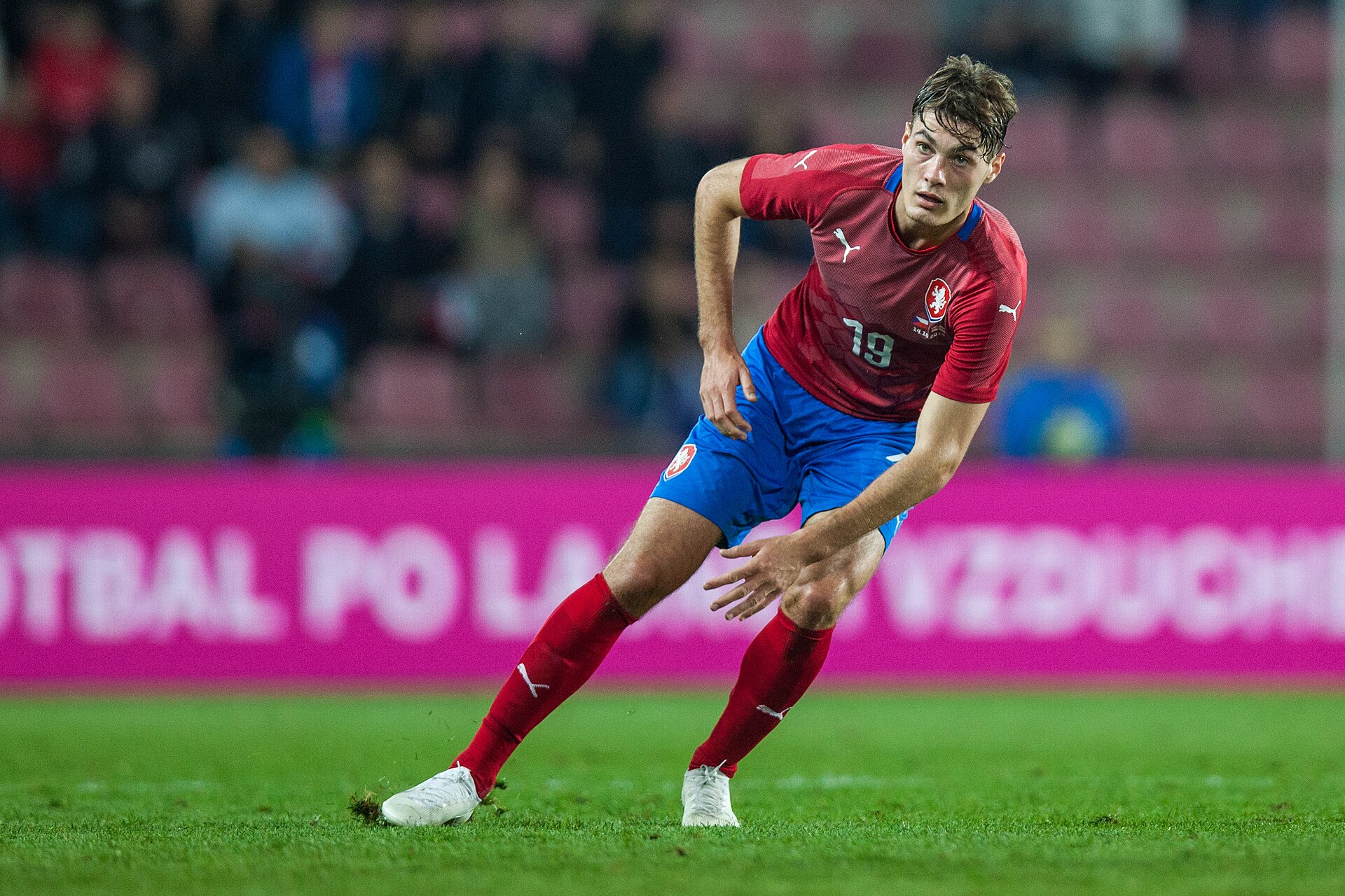 Patrik Schick thi đấu trong màu áo đội tuyển Séc